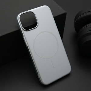 Slika od Futrola PURE MATTE MagSafe za iPhone 13 (6.1) srebrna