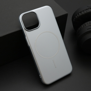 Slika od Futrola PURE MATTE MagSafe za iPhone 14 (6.1) srebrna