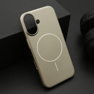 Slika od Futrola PURE MATTE MagSafe za iPhone 16 (6.1) zlatna